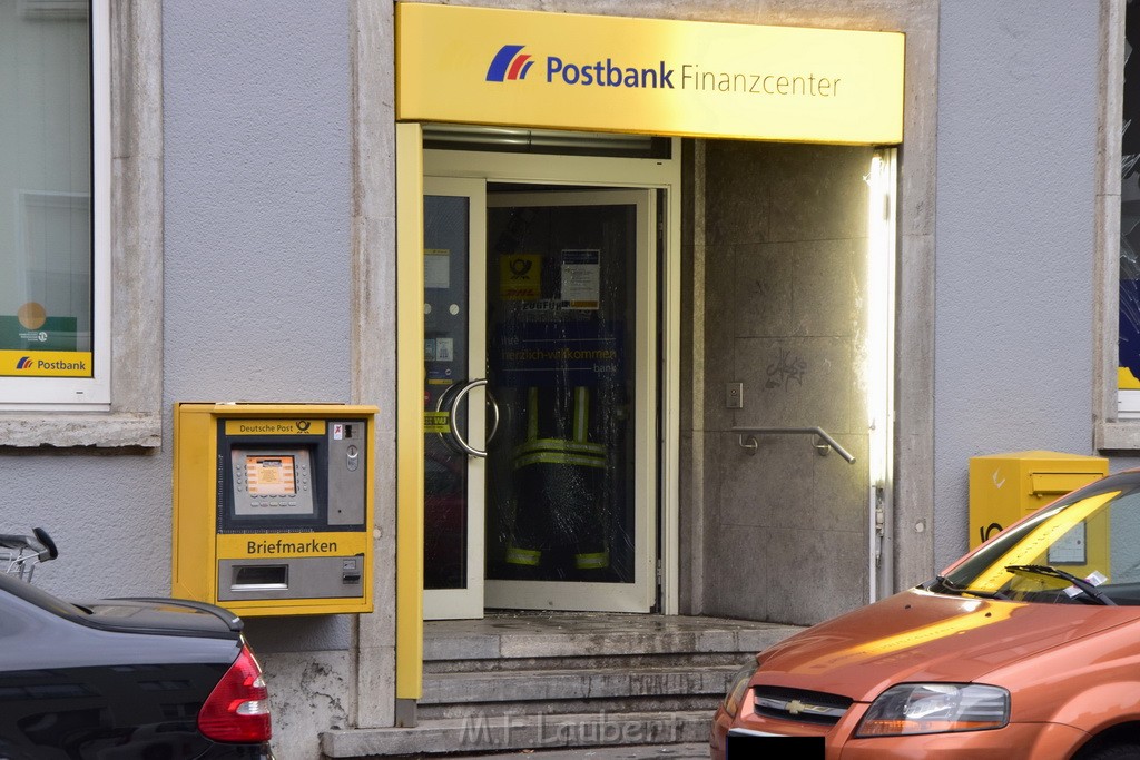 Geldautomat gesprengt Koeln Lindenthal Geibelstr P099.JPG - Miklos Laubert